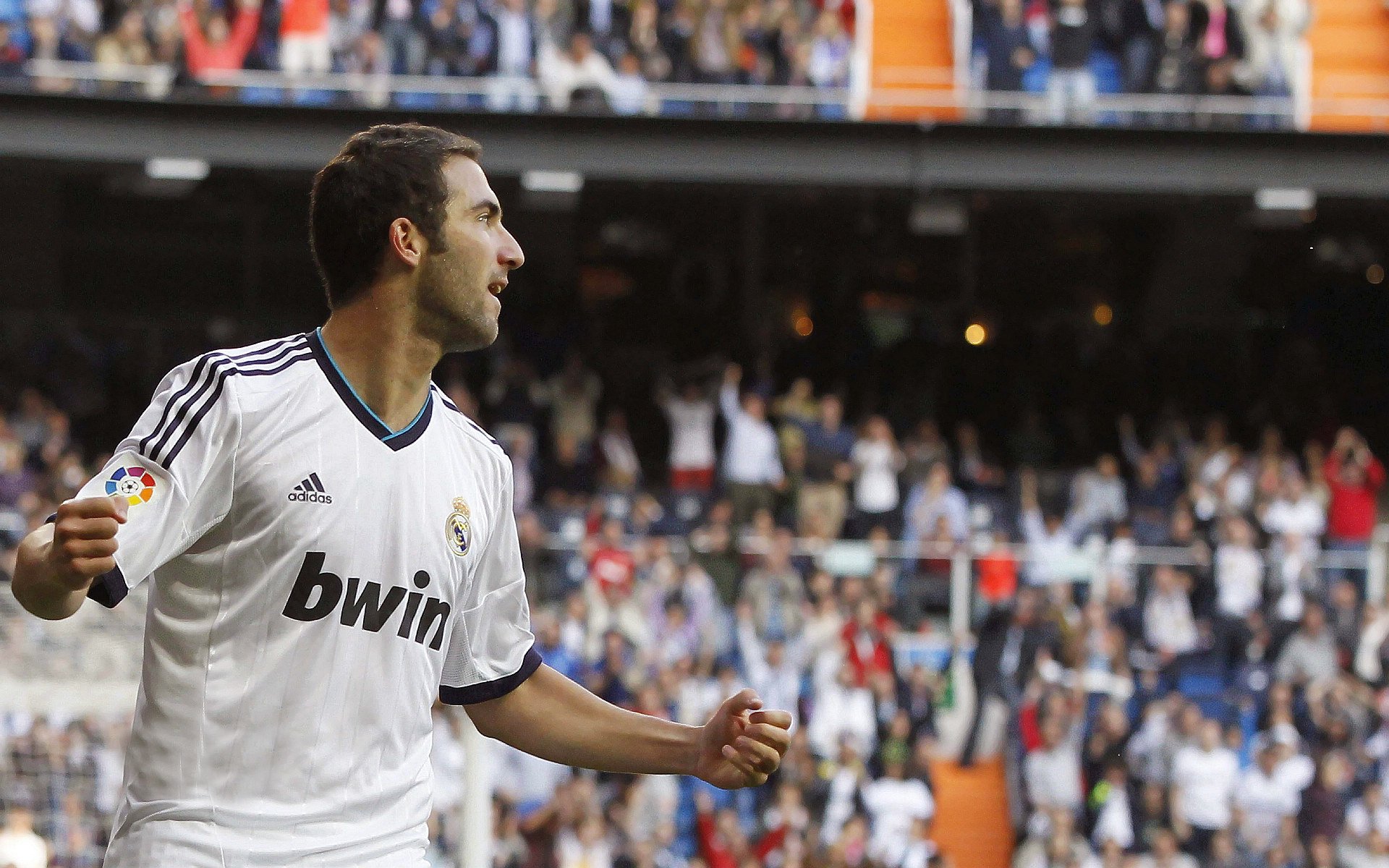 欧冠八强：多特主场翻车 巴黎逆转闯关姆巴佩连场破门