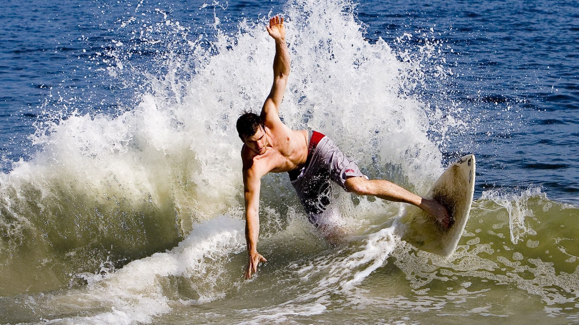 街舞+传统戏曲“国风Battle” 戏腔配街舞引发热议